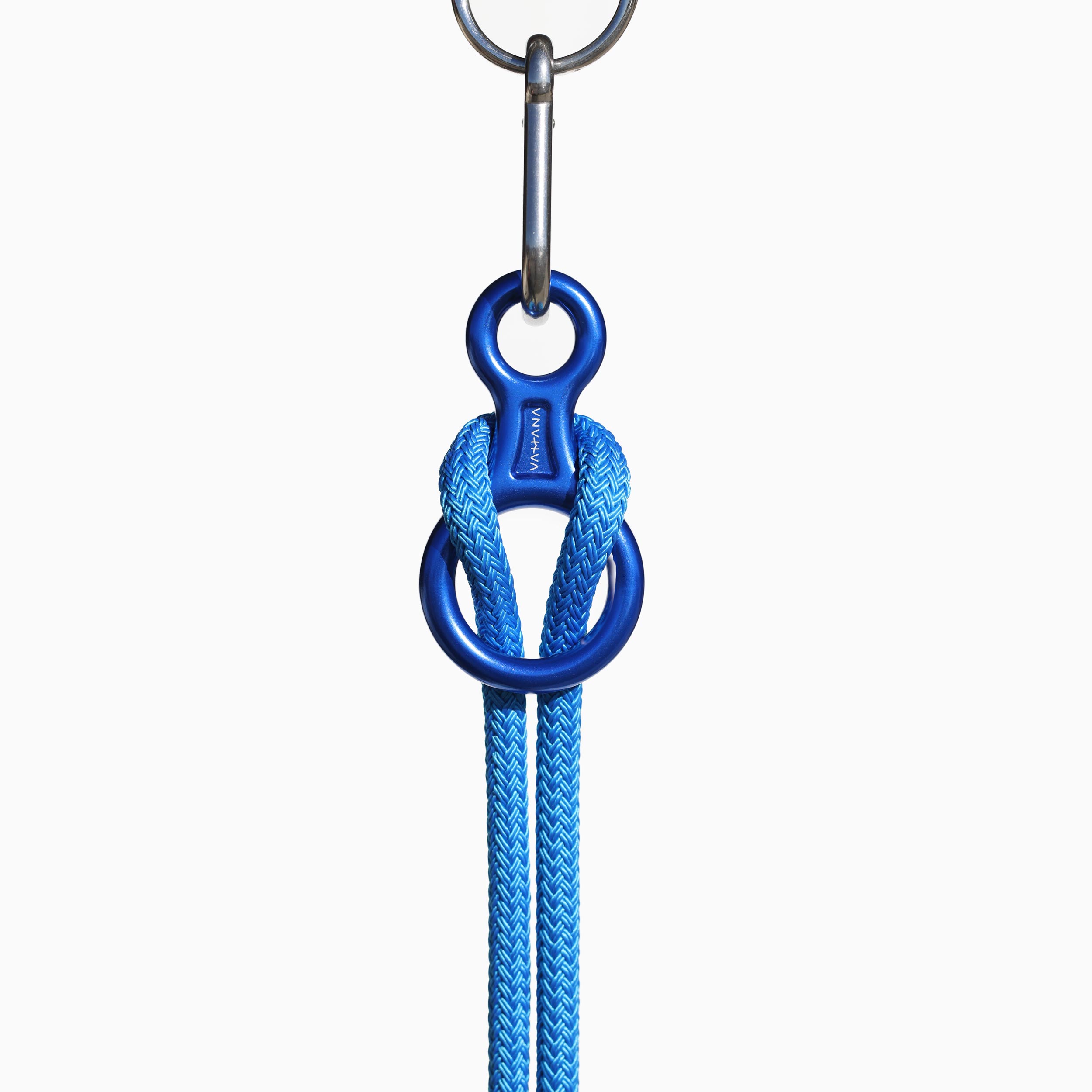 vahana-mousq-blue-w-rope01 Mousqueton d'attache Atamē - sécurité à l'attache 5